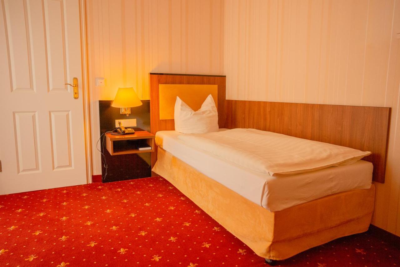 Alte Landratsvilla Hotel Bender فستربورغ المظهر الخارجي الصورة