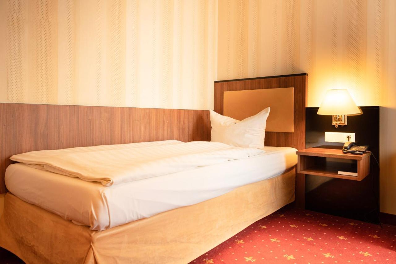 Alte Landratsvilla Hotel Bender فستربورغ المظهر الخارجي الصورة