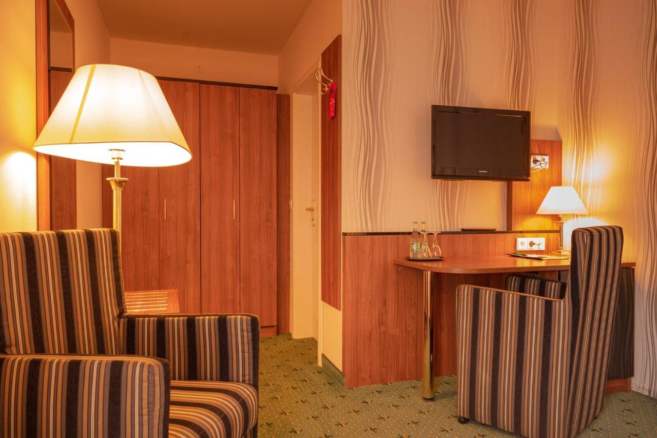 Alte Landratsvilla Hotel Bender فستربورغ المظهر الخارجي الصورة